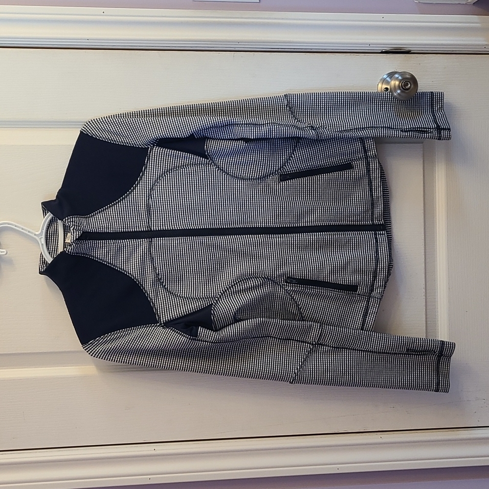🌬️Lululemon Forme Jacket in Inkwell - Picture 5 of 16